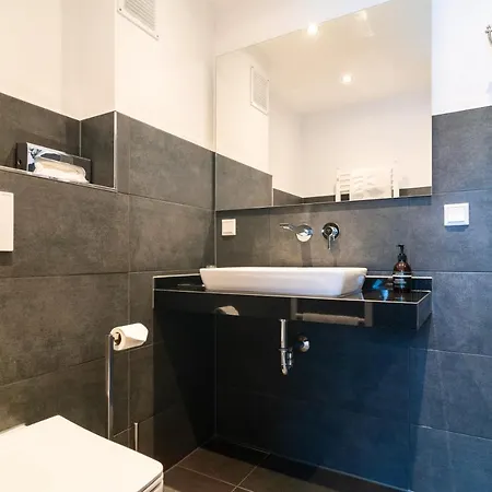 Otel Engbert 4*