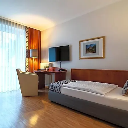 Engbert Hotel 4*